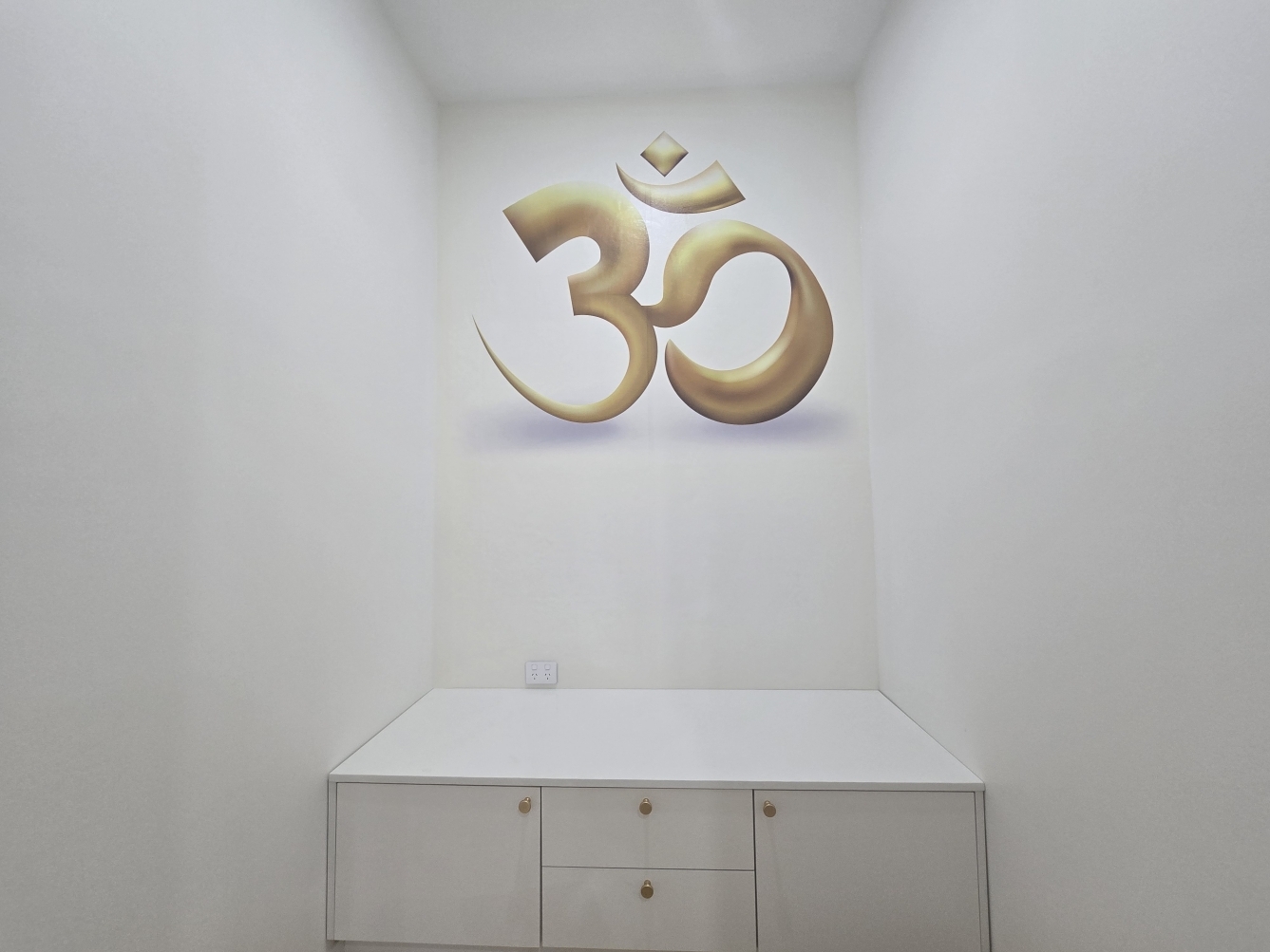 Prayer and Pooja room wallpaper installed by Wallpaper Masters Sydney